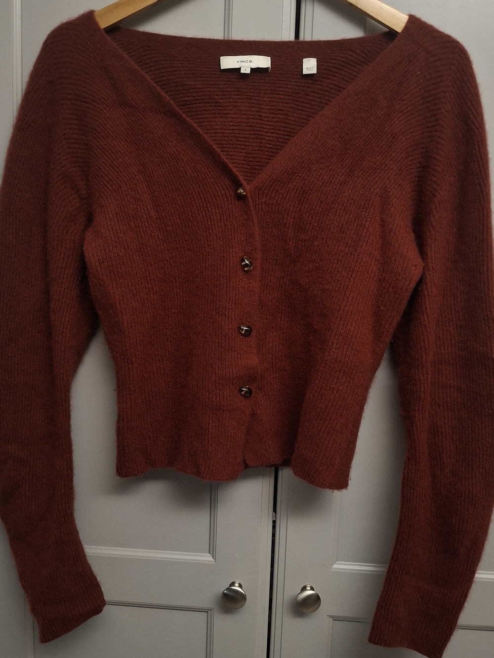 Vince Cashemere Currant Red V-Neck Button Front Cardigan Burgundi